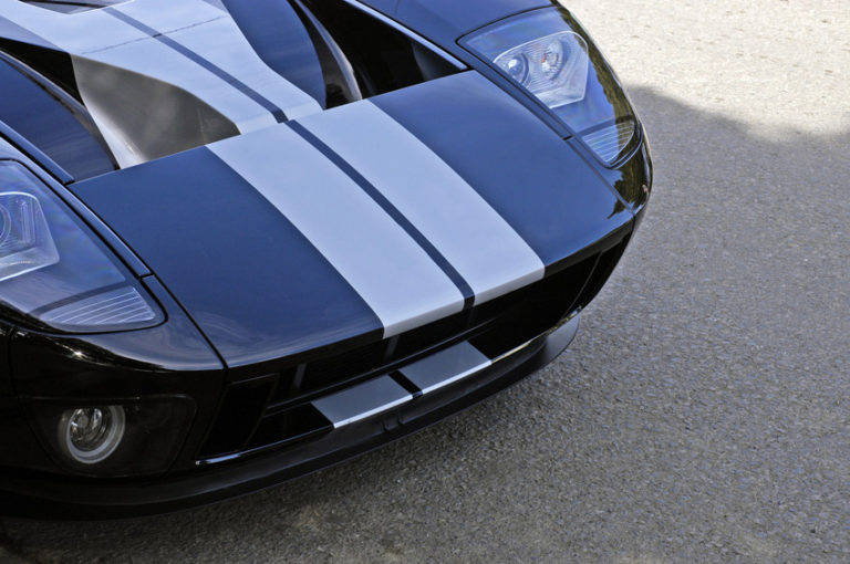 hood of a Ford GT