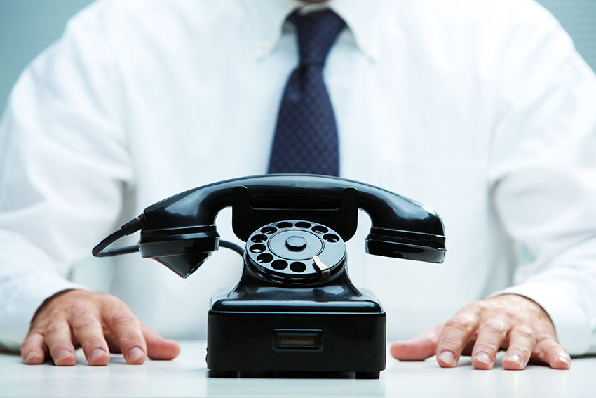 What to Do When Clients Don’t Return Your Calls on a Search